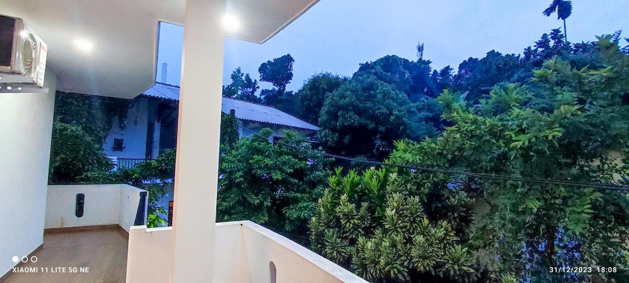 Villa Tanzanite Hikkaduwa Esterno foto
