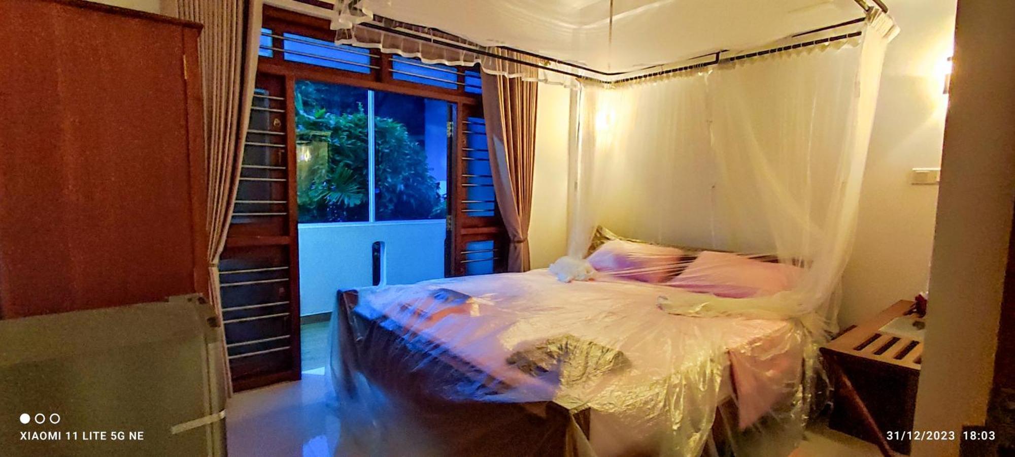 Villa Tanzanite Hikkaduwa Esterno foto